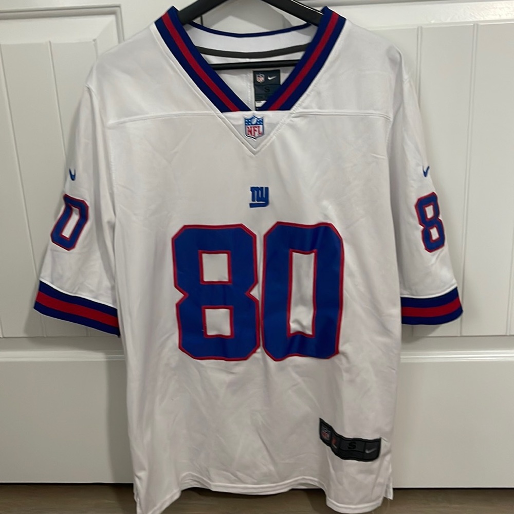 Size small Giants jersey